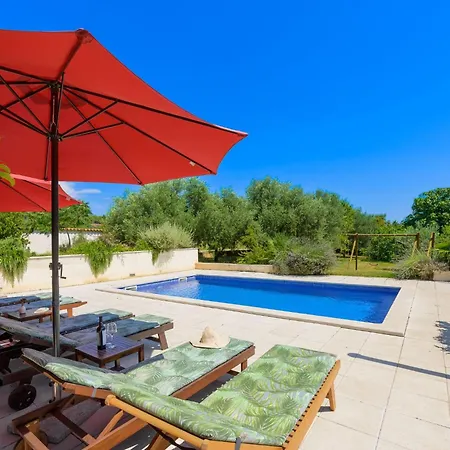 Ferienhaus Sabina Mit Zwei Und Pool By Interhome
