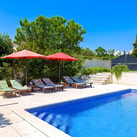 Sabina Mit Zwei Und Pool By Interhome * Pula