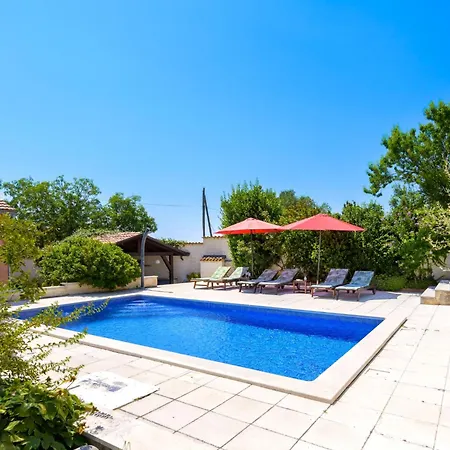 Sabina Mit Zwei Und Pool By Interhome Ferienhaus *