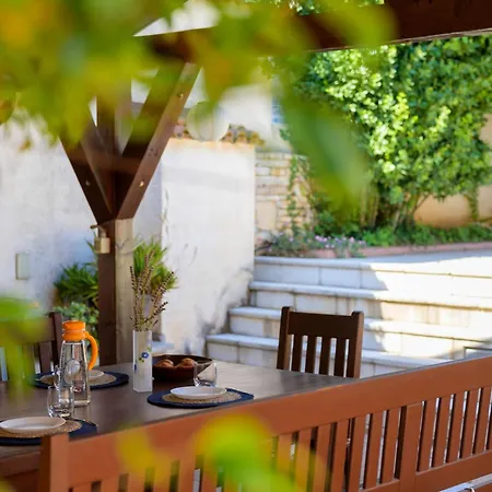 Sabina Mit Zwei Und Pool By Interhome Ferienhaus