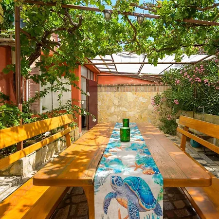 Sabina Mit Zwei Und Pool By Interhome Ferienhaus Pula