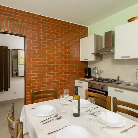 Ferienhaus Sabina Mit Zwei Und Pool By Interhome